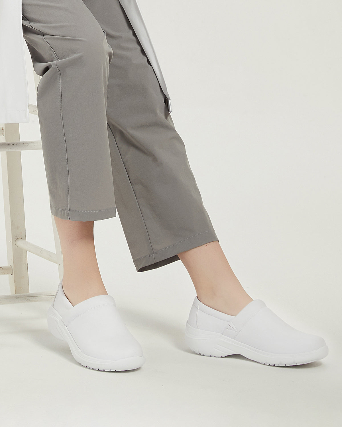 Nurse Shoes -Ravela White